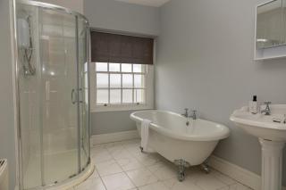 Bay Apartment 2 - 5