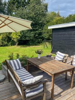 Cozy Summer House With Wild Garden Near The Beach - 8