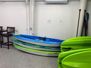 Stunning Beach Retreat with Shared Pool Beach Access Large Balcony & Gas Grill - 1