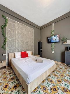 Bright Gzira Studio with Balcony & AC and Fast Wifi - 0