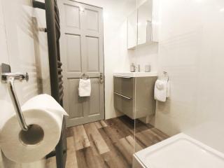 Football Stadium Apartment Dundee - 6