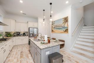 Don't Worry - Beach Happy! - 1