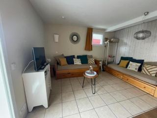 Appartement T2 avec Terrasse, Piscine, Parking et Accueil Chaleureux à Moliets - FR-1-379-144 - 8