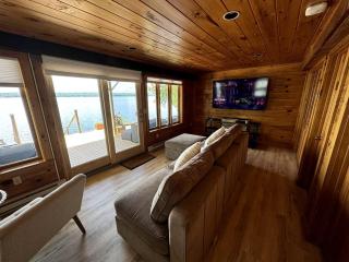Lakefront Cabin Beautifully Design with Deck in Maine - 2