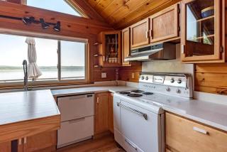 Lakefront Cabin Beautifully Design with Deck in Maine - 1
