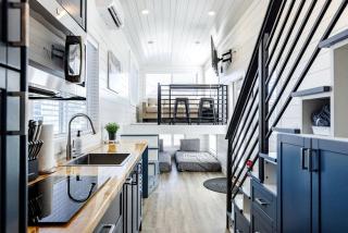 Enchanting Tiny House Perfect for Four in Apple Valley, Utah - 3
