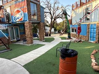 accessibility aid-Accessible Tiny House with Patio Near Bath Lake in Medicine Park, Oklahoma - 7