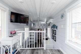 Escape to Red Mountain Bliss: Brand New Home in Apple Valley, Utah - 8
