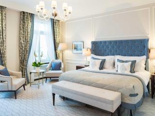 Fairmont Hotel Vier Jahreszeiten - 1