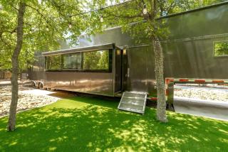 Radiant Luxury Villa Retreat near Lake Walter E. Long in Texas - 0