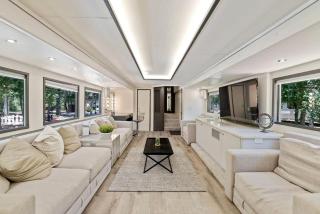 Radiant Luxury Villa Retreat near Lake Walter E. Long in Texas - 7