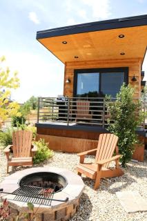 Modern Tiny House Rental for Unique Desert Getaway in Escalante, Utah - 4