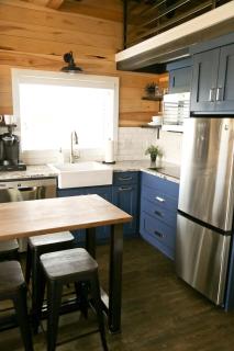 Modern Tiny House Rental for Unique Desert Getaway in Escalante, Utah - 3