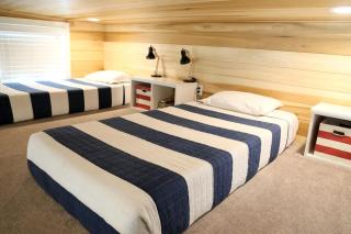 Modern Tiny House Rental for Unique Desert Getaway in Escalante, Utah - 2