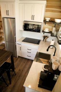Luminous Tiny House with Innovative Design in Escalante, Utah - 1