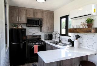 Outstanding Secluded Container in Orderville, Utah - 8