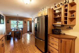 Create Lasting Memories: Lakeside Family Getaway in the Heart of Paradise, Michigan - 9