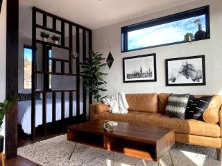 Chic Tiny House with Hot-Tub in Orderville, Utah - 4
