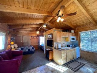 Small Group Cabin Perfect for Outdoor Activities in Mt. Carmel, Utah - 2