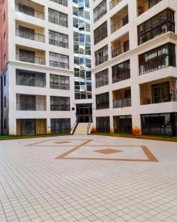Luxurious 4-Bedroom Apartment with Pool Access in Lavington - 4