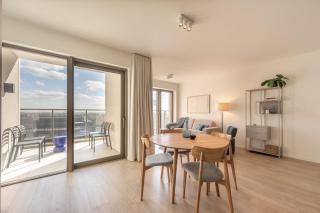 Modern Apartment with Stunning Terrace & Views - 4