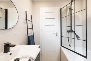 Open Mind Property - Hot Tub Retreat Sleeps 9 - 3