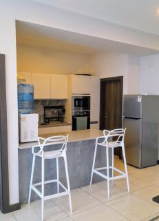 Luxury 2 Bedroom Apartment with Pool in Westlands, Skynest - 4