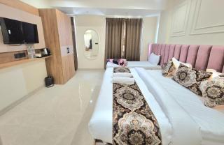 Hotel Golden Suites , Amritsar - 3