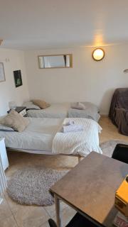 studio cosy avec Piscine à partager en option - 8