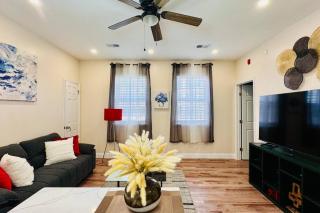 Brand New Renovated Modern Apt next to Chinatown - 0