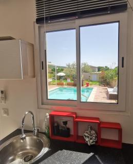 Villa moderne et sa dépendance aux pieds des Alpilles - 5