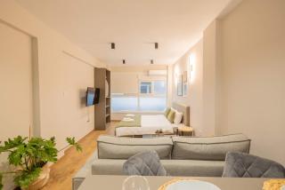 Trendy Studio Suite in Downtown Thessaloniki - 2