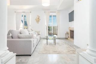 SAT25i Penthouse with Sea Views in Nueva Andalucia - 2