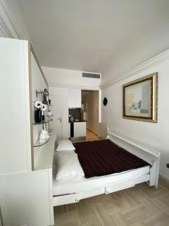 CosyGray512 - Cannes - 7
