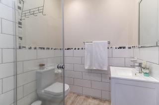 Whispering Willows Room 2 - 5