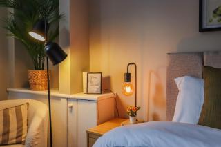 Jimmy Suite - Central 2 Bedroom that sleeps 6 with WI-FI - 5