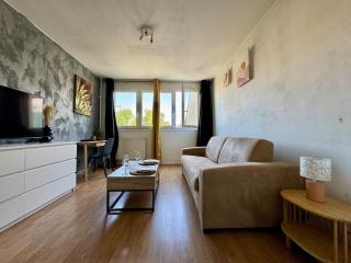 Cosy studio centre-ville & RER A - 5