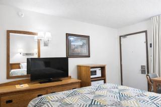 Sundowner Inn Forsyth I 94 - 1