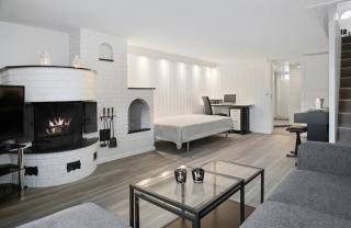 Spacious 3BR Home Peaceful Neighborhood - 8