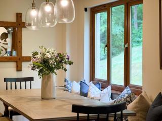 Loch View, Hot Tub, Near Loch Lomond, Pet-friendly - 3