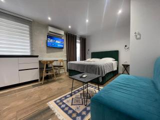Le petite Studio Apartments - ENJOY TRAVEL - 8