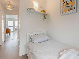 1 Bed in Saundersfoot oc-fb019 - 1