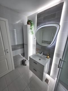 Luxury - 7