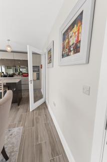 West Point -Modern 4 bed - 5 mins walk to Donegal Town - 2