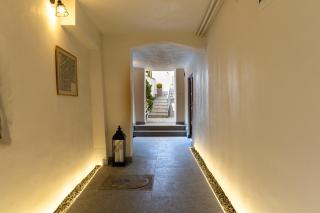 Townhouse Boutique - 5