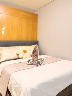 Facing MOA Shell Residences AB by Don - 3