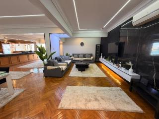 Cozy Apartment with Nile Views & City Access - 0