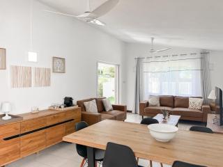 Waterfront house at Grand Baie - 2