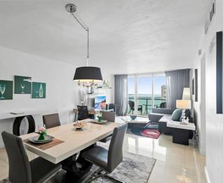 Beachfront Penthouse with Direct Ocean Access - 2