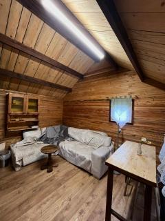 House by the river - 4